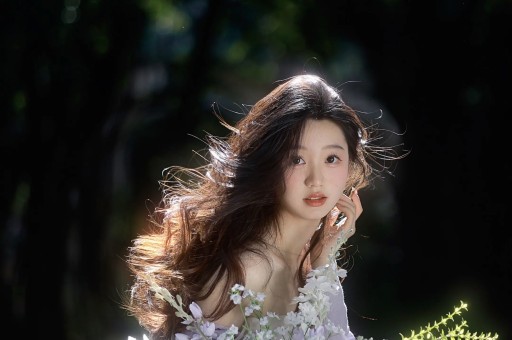 别吹了!三亚盛典网红生图一个比一个惨姚安娜却靠真实圈粉无数 别吹了!三亚盛典网红生图一个比一个惨姚安娜却靠真实圈粉无数